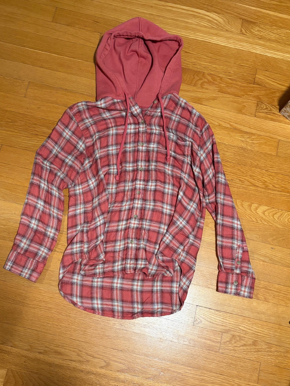 American Eagle Outfitters Plaid Button-Down Shirt